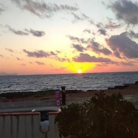 Apartment Smart By The Sea Near Palermo, Sicily